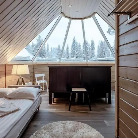 Rezort Northern Lights Village Pyhae 4*