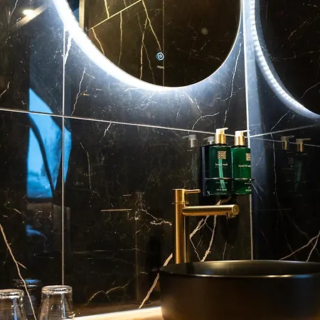 Northern Lights Village Pyhae 4* 파이하튠튜리